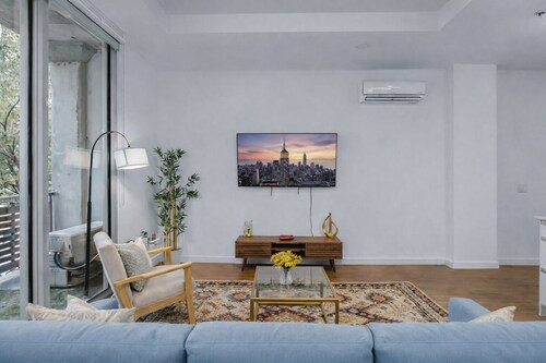 Meridia by Stylish Stays