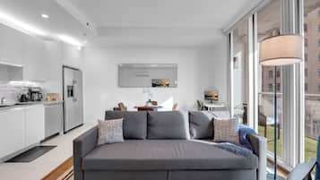 Apartment, Multiple Beds, Non Smoking, Kitchenette | Living area