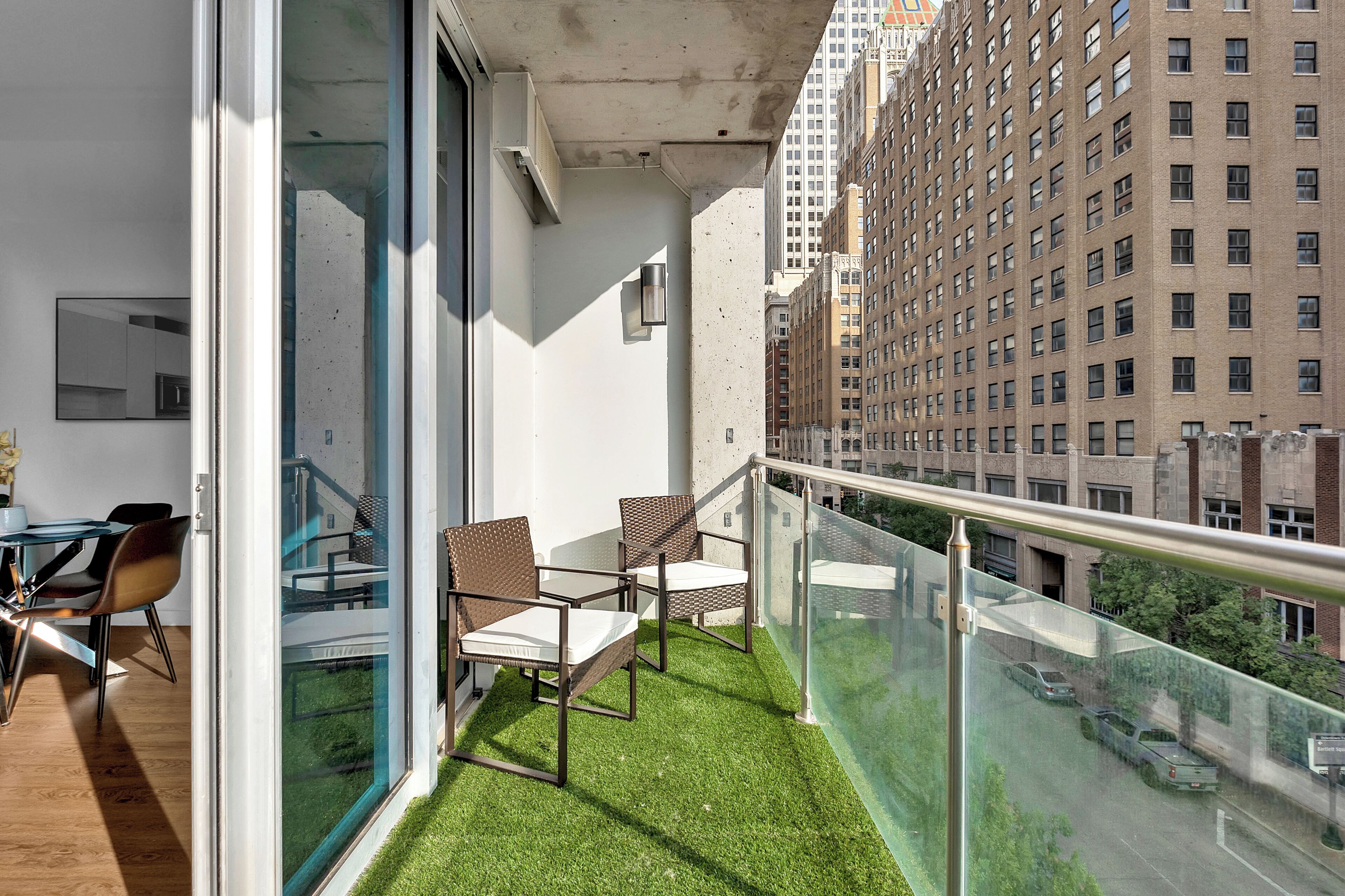 Apartment, 1 Queen Bed with Sofa bed, Non Smoking, Kitchenette | Outdoor dining