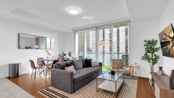 Apartment, 1 Queen Bed with Sofa bed, Non Smoking, Kitchenette | Living area