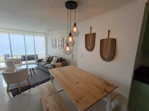 Interior - Apartment in Concon, in front of the sea. Wonderful view. 5 people, very complete. (Concón)