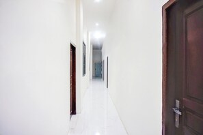 Interior - Luxury Deluxe Double Retreat with Free WiFi (Banda Aceh)