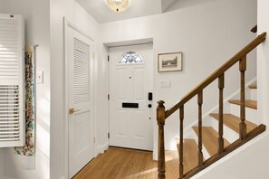Interior - Your Old Town Home Away From Home (Alexandria)