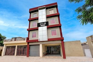 Exterior - Super 52 Chandigarh ISBT Hari Residency (Chandigarh)