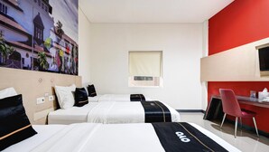 Unclassified image, 3 of 25, button - Luxury Triple Suite W/ Free WiFi and Parking (Bandung)