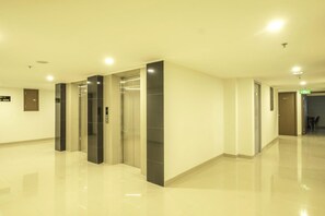 Interior - Luxury Twin Comfort Stay with Free WiFi (Bandung)