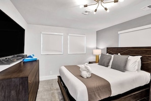3 bedrooms, travel cot, WiFi, bed sheets