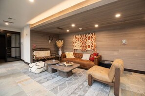 Interior - Luxe 3BR in Village, Hot Tub, Pool, Sauna, Parking (Vail)