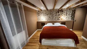 3 chambres, fer et planche Ă repasser, Wi-Fi, draps fournis