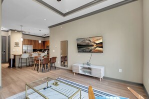 Apartment, 2 Bedrooms, Non Smoking, Pets allowed | Interior - The Metro by Stylish Stays (Tulsa)