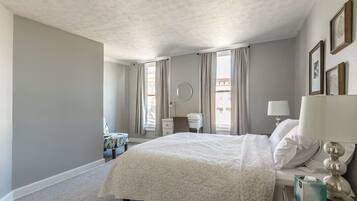 2 bedrooms, WiFi (free), bed sheets
