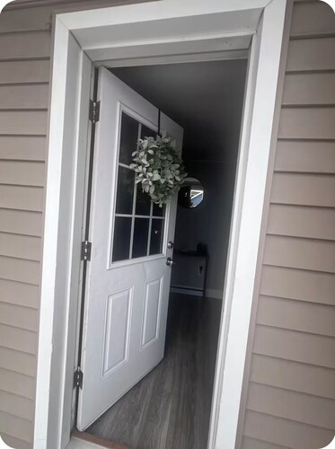 Peaceful 2-bedroom apartment with AC in charming Pitman