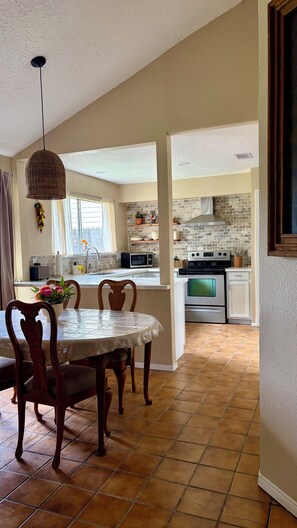 Private kitchen - Delightful 3-bedroom Spanish inspired house in Richmond. The Rustic Villa. (Richmond)