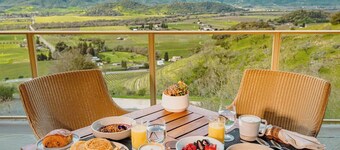 Exclusive Luxury Retreat in Napa Valley Wine Country