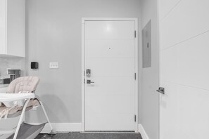 Apartment, 2 Bedrooms, Non Smoking, Kitchen | Bahagian dalam