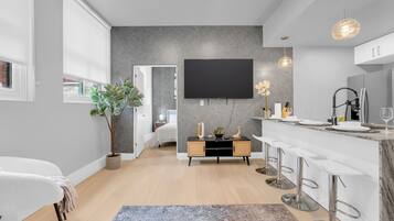 Apartment, 2 Schlafzimmer, Nichtraucher, Küche | Schreibtisch, laptopgeeigneter Arbeitsplatz, Verdunkelungsvorhänge