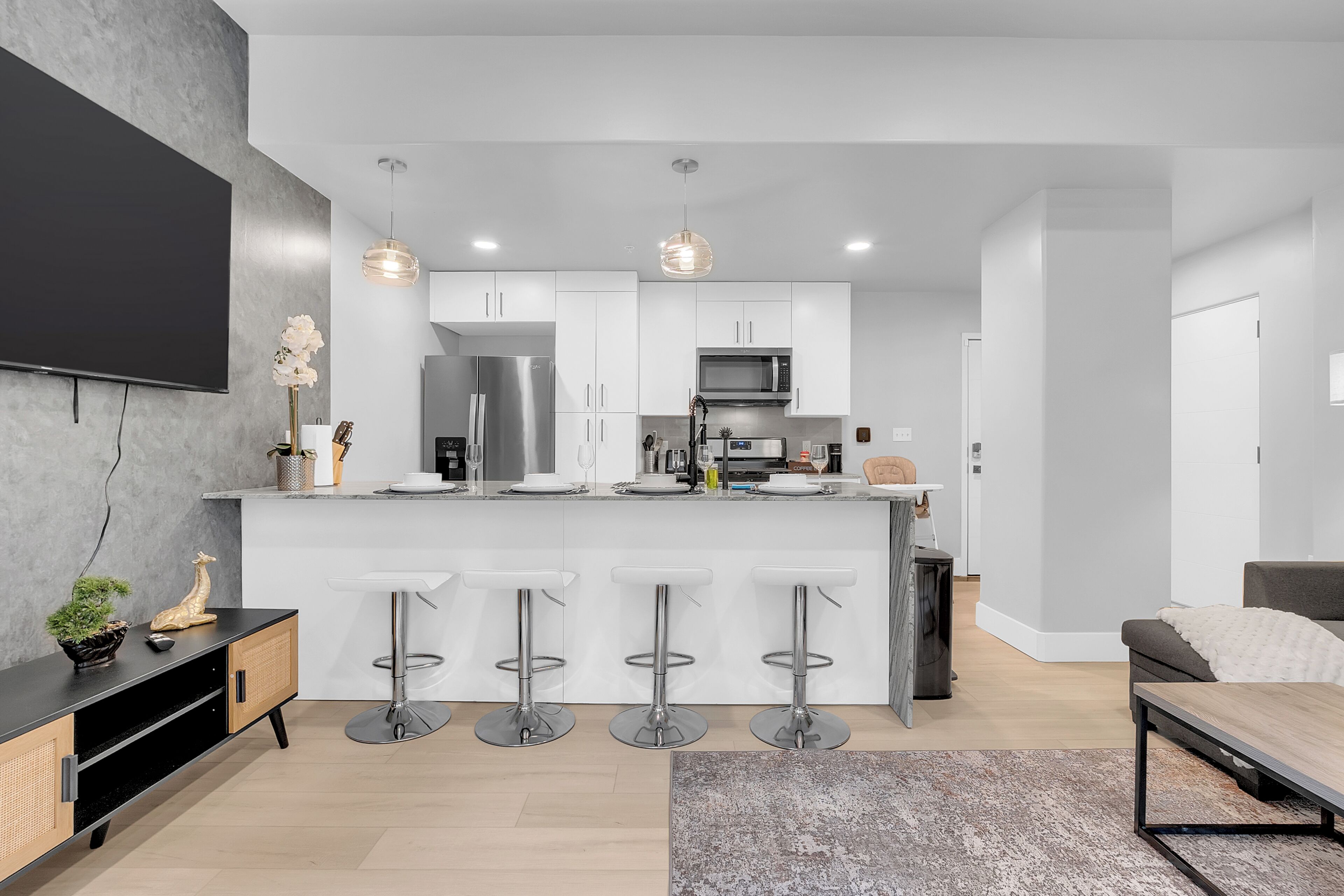 Apartment, 2 Bedrooms, Non Smoking, Kitchen | Private kitchen | Fridge, microwave, oven, stovetop