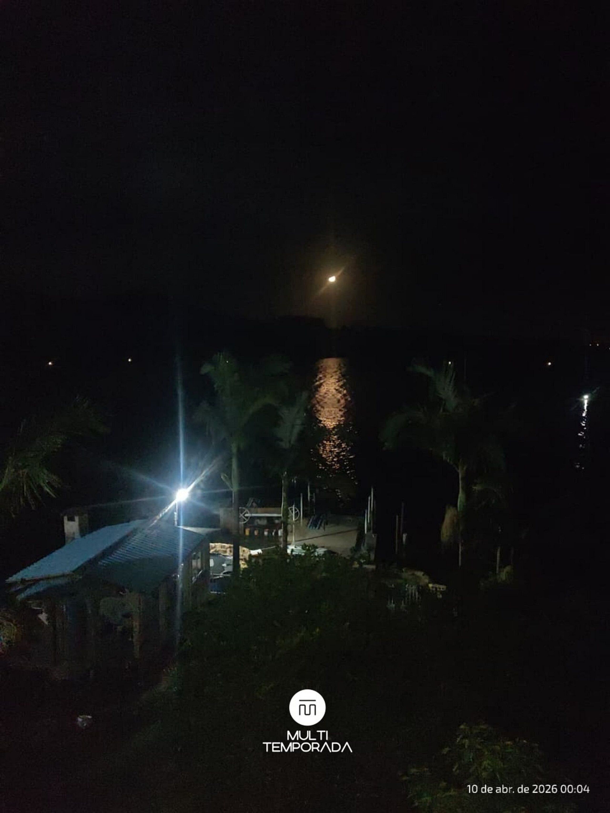 واجهة المنشأة - في المساء/الليل