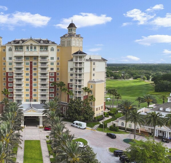 Exterior - Quiet Family Escape with Resort Perks Near Disney (Kissimmee)