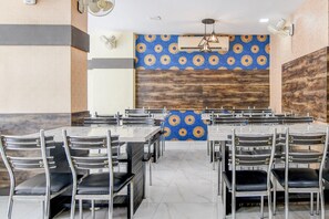 Dining - Super Hotel O Serampore (Kolkata)
