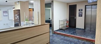 Hotel Center