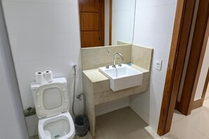 Bathroom - Hotel Center (Duque de Caxias)
