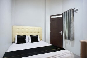 Room - Luxury Deluxe DBL Retreat W/ Free WiFi and Parking (Banda Aceh)