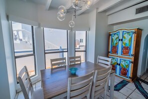 Dining - Casa La Paz|Beachfront in Playa La Jolla|10 Guests (Playa Encanto)