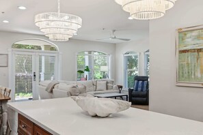 TV - Summit Seagrove | Private Beach Steps Away (Santa Rosa Beach)