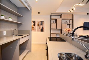 Apartment | Private kitchen - Studio em frente a UFSC e HU - VIVA 207R (Florianópolis)