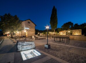 Terrace/patio - Stanica – The Imperial Route Heritage Experience-Standard Triple Room (Ravno)