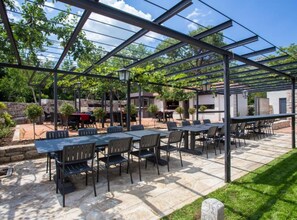 Outdoor dining - Stanica – The Imperial Route Heritage Experience-Standard Triple Room (Ravno)