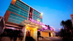A multi-story hotel with a prominent sign reading 'Princess Keisha.' - Cozy Standard Double w/ City View & Free WiFi (Bali)