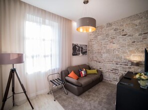 Living area - Stanica – The Imperial Route Heritage Experience-One Bedroom Suite (Ravno)