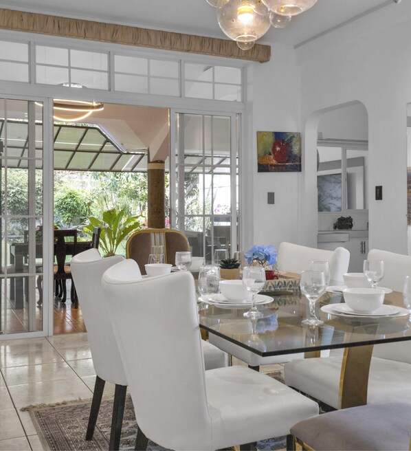 Dining - Elegant Home with Breathtaking Views @ Escalón (San Salvador)