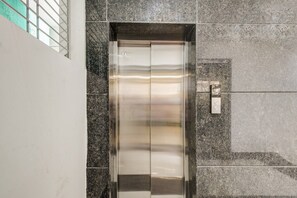 Interior - DeluxeTownhouse Oak Owaisi Hospital (Hyderabad)