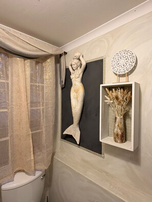 Bathroom - Stylish Private Retreat Sleeps 3 Secure Work-Friendly Unique Design Stay (Johannesburg)