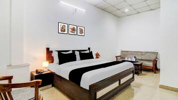 1 chambre, bureau, draps fournis
