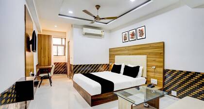 Collection O Infocity Metro Station