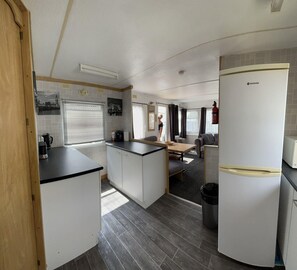 Interior - Cosy 8 berth caravan with side decking at Southview, near Skegness ref 33009ML (Skegness)