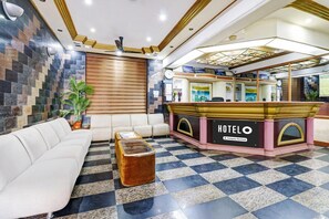 Lobby - Super Hotel O East Nada (Guruvayur)