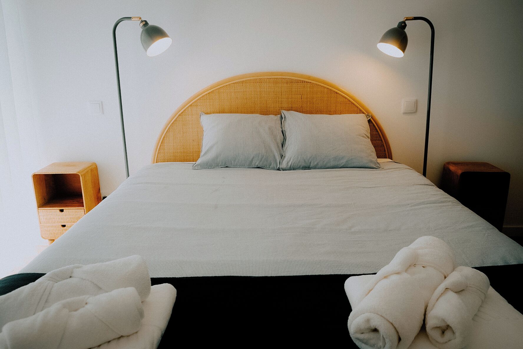 2 Schlafzimmer, Reisekinderbett, kostenloses WLAN, Bettwäsche