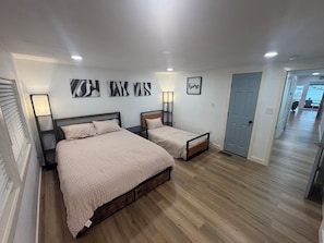 3 bedrooms, free WiFi, bed sheets - Lakefront 3-bedroom house at Cedar Creek Reservoir with amzing views (Mabank)