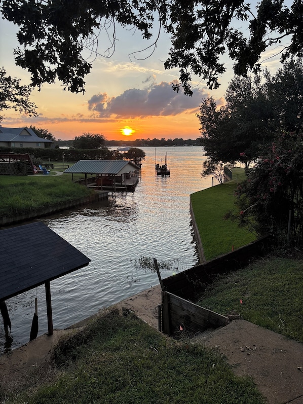 Miscellaneous - Lakefront 3-bedroom house at Cedar Creek Reservoir with amzing views (Mabank)