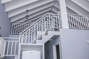 Interior - Turtles Nest - Three Bedroom Cottage With Pool And Rolling Waves (English Harbour)