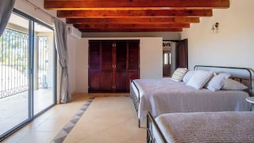 3 Schlafzimmer, Bügeleisen/Bügelbrett, WLAN, Bettwäsche