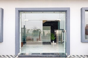 Exterior detail - Deluxe GT Road Amritsar (Amritsar)