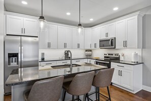 Private kitchen - Not Davey's Place (Ashland City)