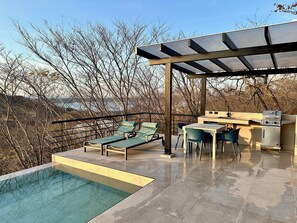 Outdoor dining - Blue Dragonfly – hilltop home with panoramic ocean views, Playa Hermosa (Playa Hermosa)