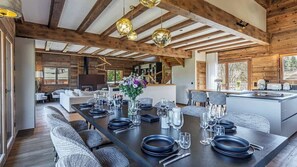 Dining - Luxury chalet - fireplace, heated pool & sauna (Megève)